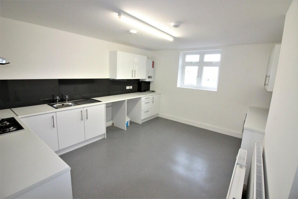 Additional property image - 16 Southbourne Grove, Bournemouth, Dorset