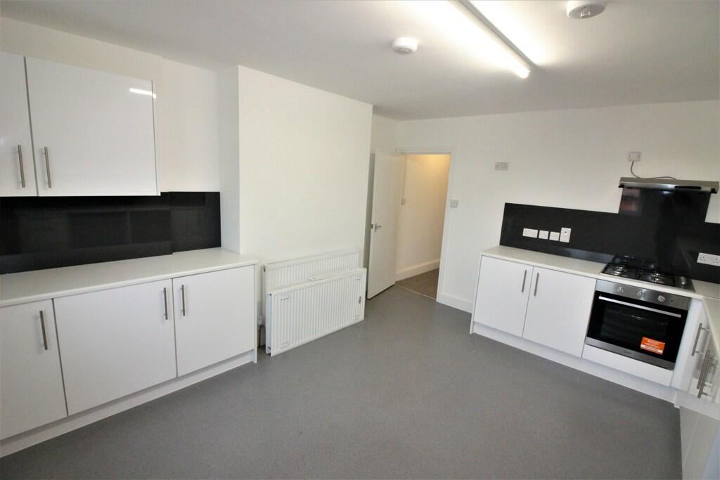 Additional property image - 16 Southbourne Grove, Bournemouth, Dorset
