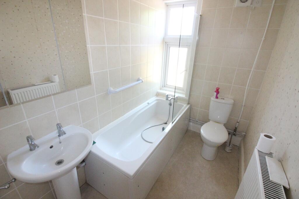 Additional property image - 16 Southbourne Grove, Bournemouth, Dorset