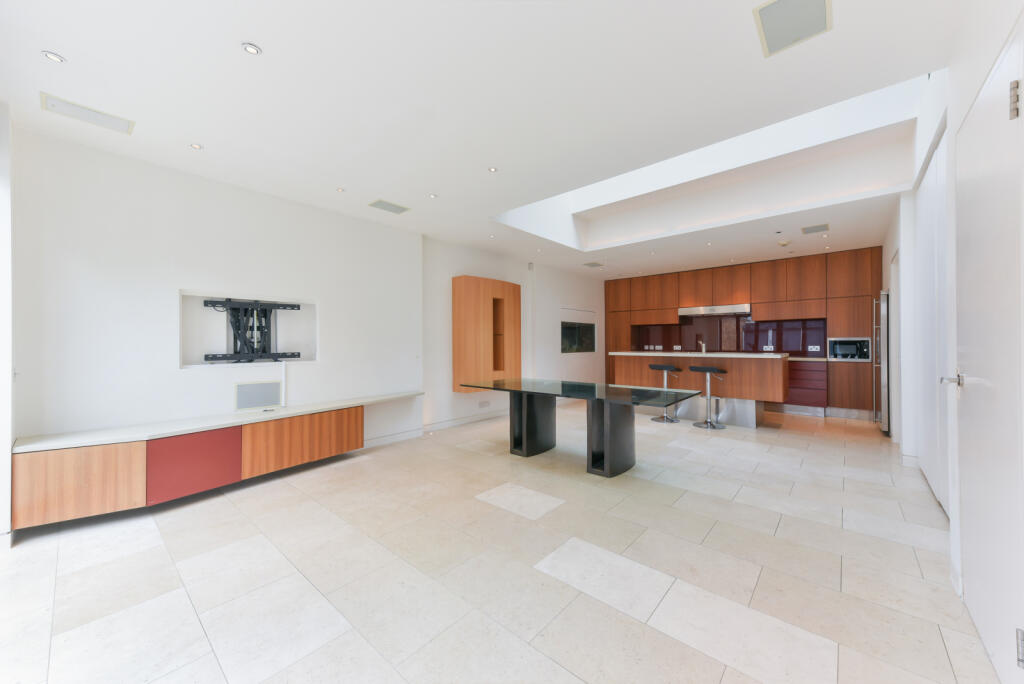 Main image of property: Kingston Road, London, SW19