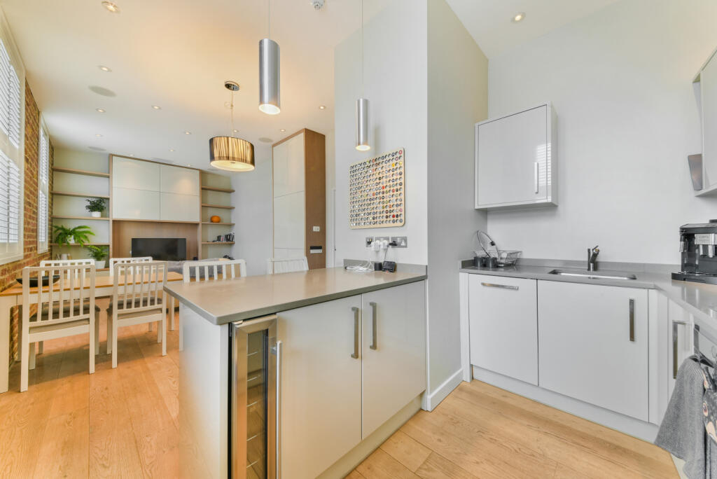 Main image of property: Kingston Road, London, SW19