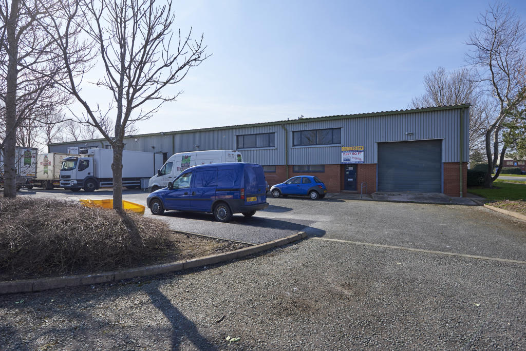 Light industrial facility to lease in Tir Llwyd Industrial Estate, St