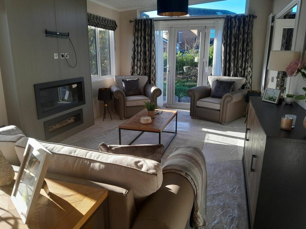 2 bedroom lodge for sale in Preesall, Lancashire, FY6 0RB, FY6