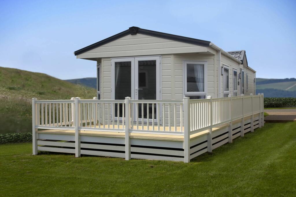 2 bedroom lodge for sale in Bewholme, East Yorkshire, YO25 8DT, YO25