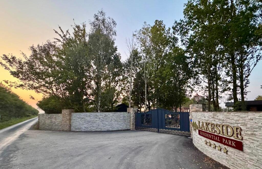 2 bedroom park home for sale in Marston, Grantham, NG32 2HU, NG32