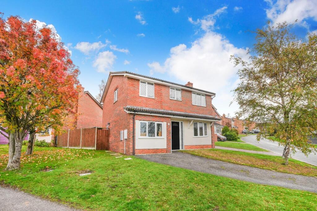 Main image of property: Bourchier Close, Hadleigh