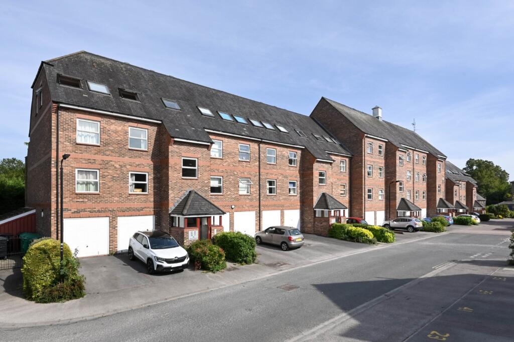 Main image of property: Whitecross Gardens, Huntington Road, York, YO31
