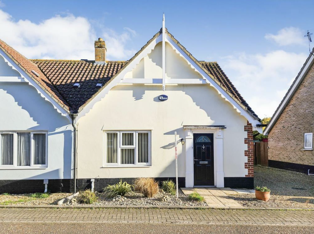 Main image of property: Muir Drive, Hingham, Norwich, NR9 4PQ