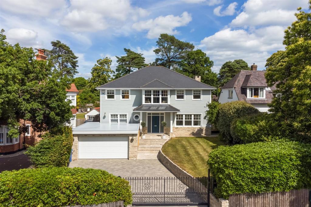 4 bedroom detached house for sale in Spur Hill Avenue, Poole, BH14