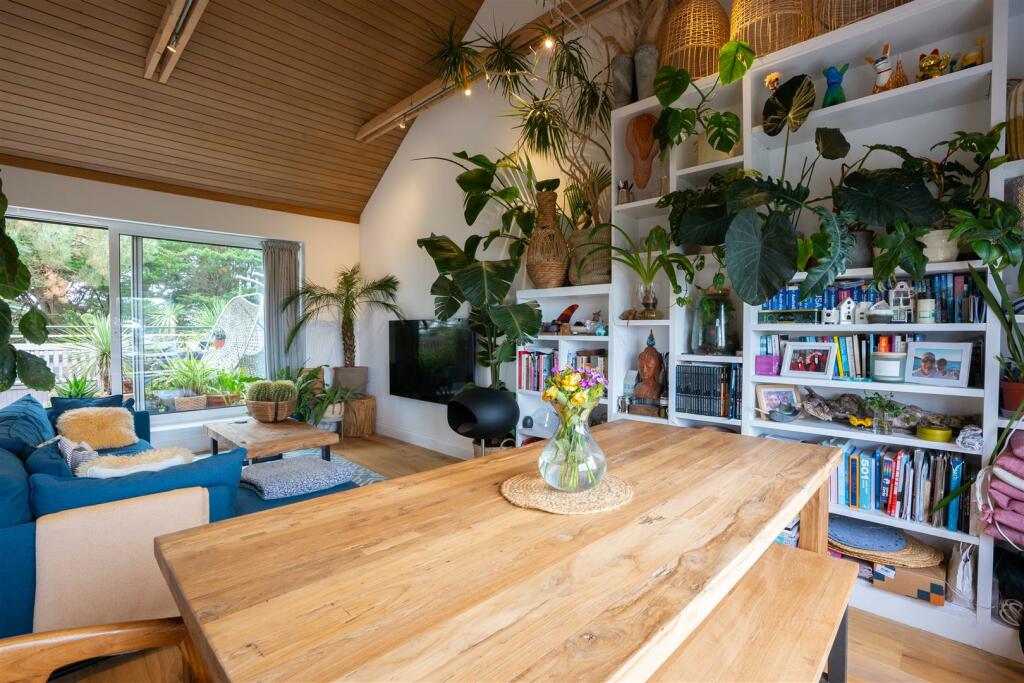 Additional property image - 14 Seacombe Road, Sandbanks, Poole