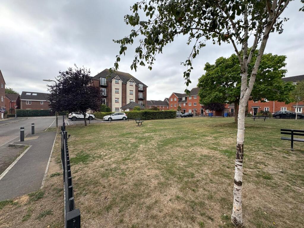 Main image of property: Woodland Walk, Aldershot, Hampshire, GU12