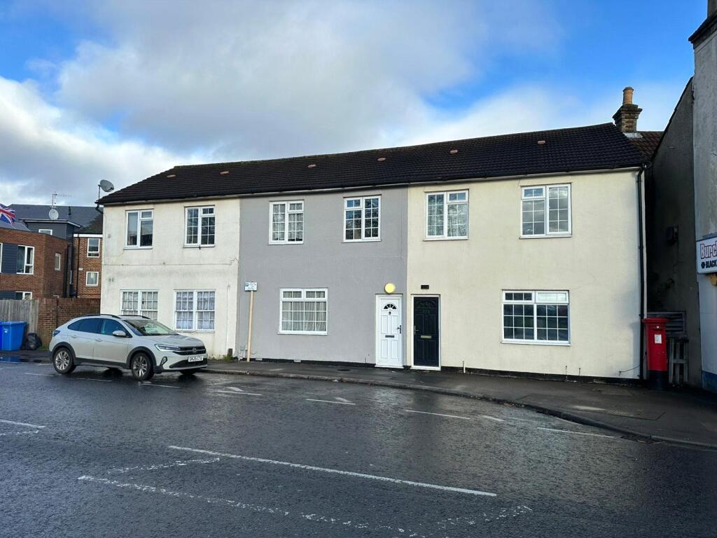 Main image of property: High Street, Aldershot, GU12