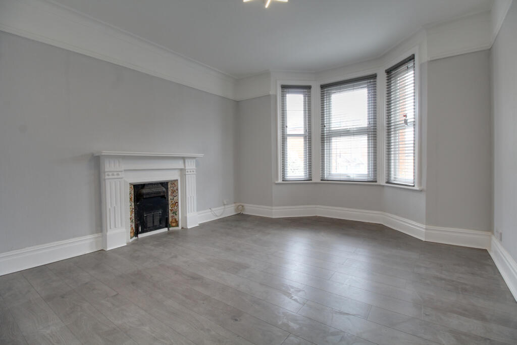 Main image of property: The Warren, Aldershot, Hampshire, GU11