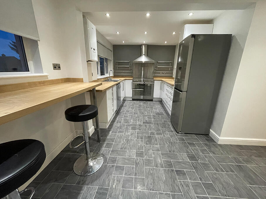 Main image of property: Weaverhead Close, Thaxted, DUNMOW