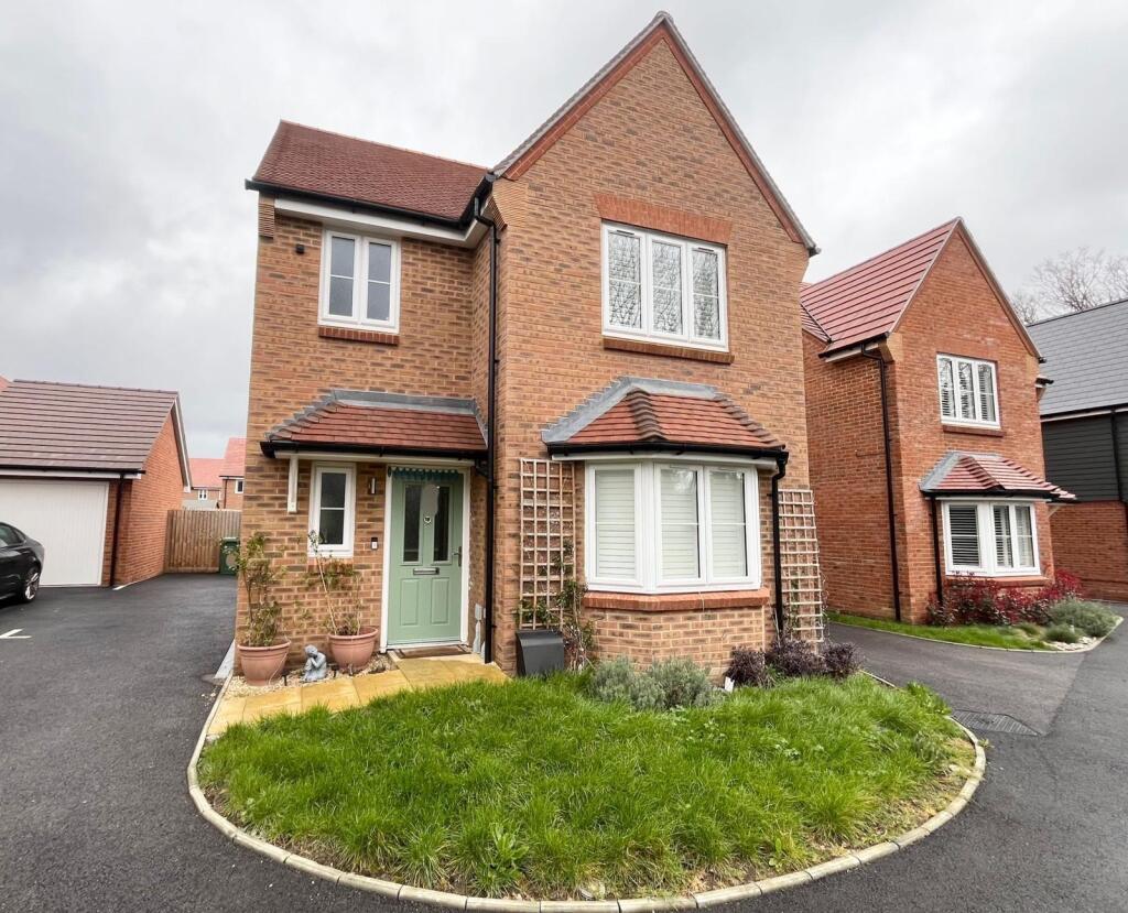 Main image of property: Little Hannocks Close, Ash, Surrey, GU12