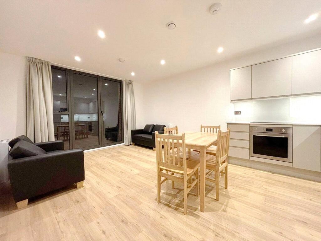 Main image of property: Farnborough Road, Farnborough, Surrey, GU14