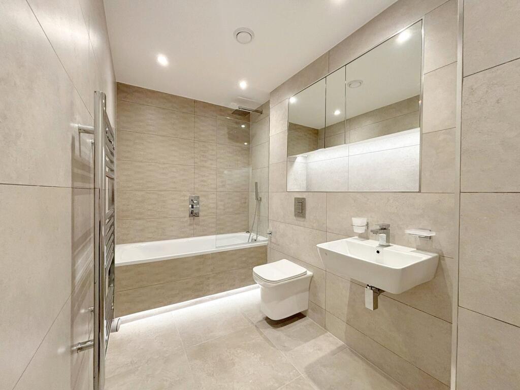 Main image of property: Farnborough Road, Farnborough, Surrey, GU14