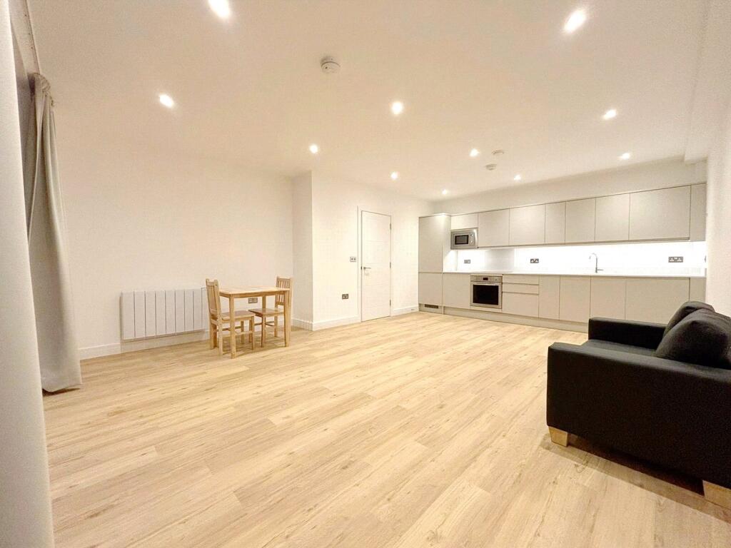 Main image of property: Farnborough Road, Farnborough, Surrey, GU14