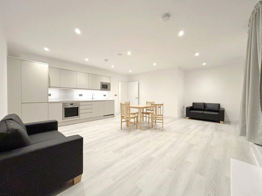 Main image of property: Farnborough Road, Farnborough, Surrey, GU14