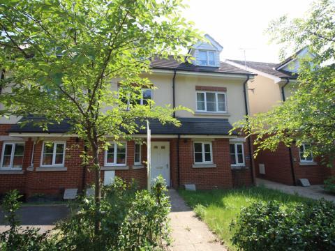 Main image of property: Union Street, Farnborough, Hampshire, GU14