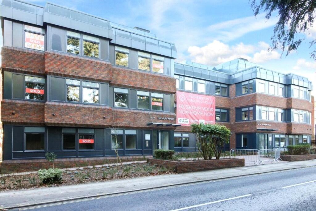 Main image of property: Fleet Road, Fleet, Hampshire, GU51