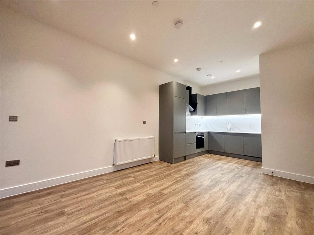 Main image of property: Roop House, Fleet, Hampshire, GU51