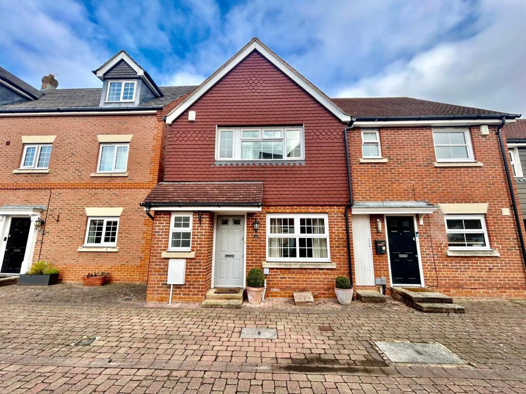 Main image of property: Giffard Lane, Fleet, Hampshire, GU51