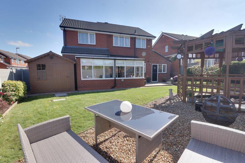 4 bedroom detached house for sale in Thistledown Drive, Heath Hayes