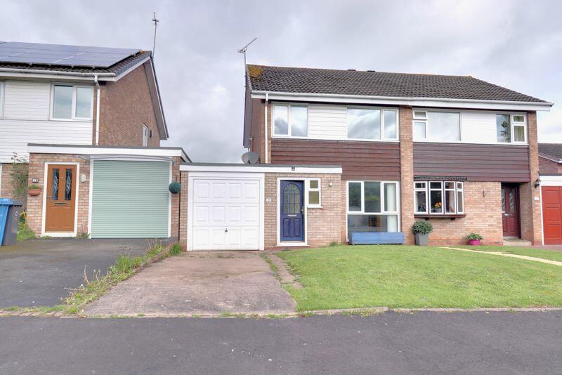 3 bedroom semidetached house for sale in Elmdon Close, Penkridge