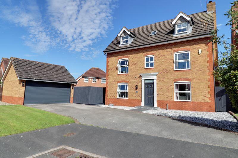5 bedroom detached house for sale in Mallard Way, Penkridge