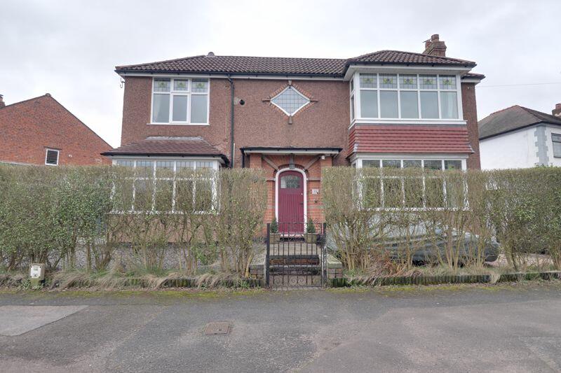 3 bedroom detached house for sale in Rugeley Road, Hednesford, Cannock