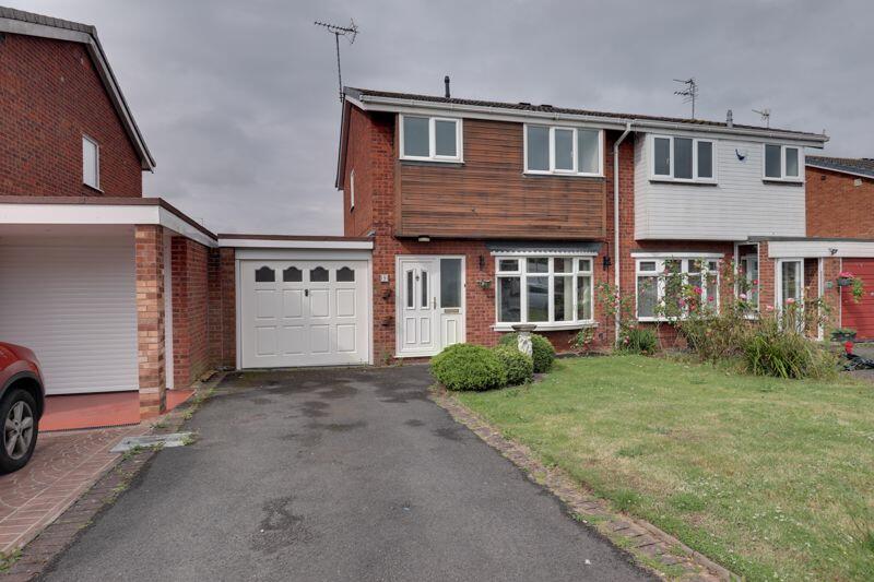 3 bedroom semidetached house for sale in Francis Close, Penkridge