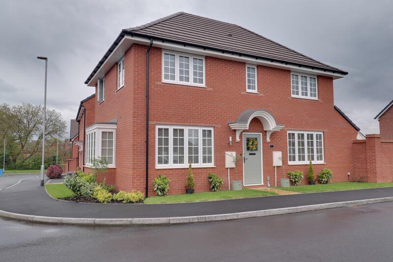 4 bedroom detached house for sale in Poplar Close, Penkridge, Stafford