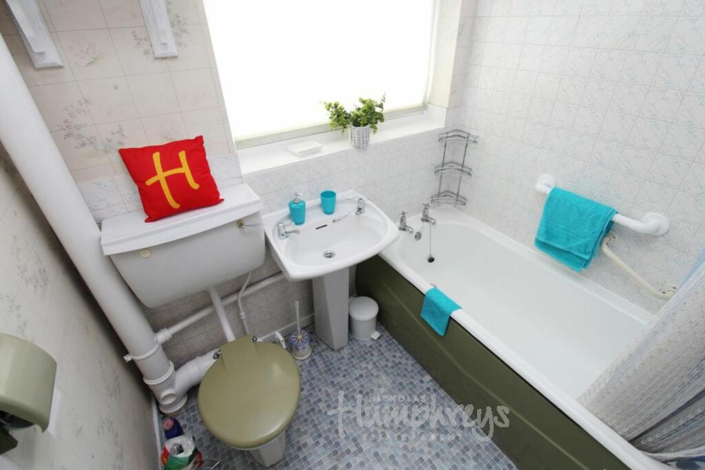 Additional property image - Westacre Gardens, Stechford B33 - 8-8 Viewings