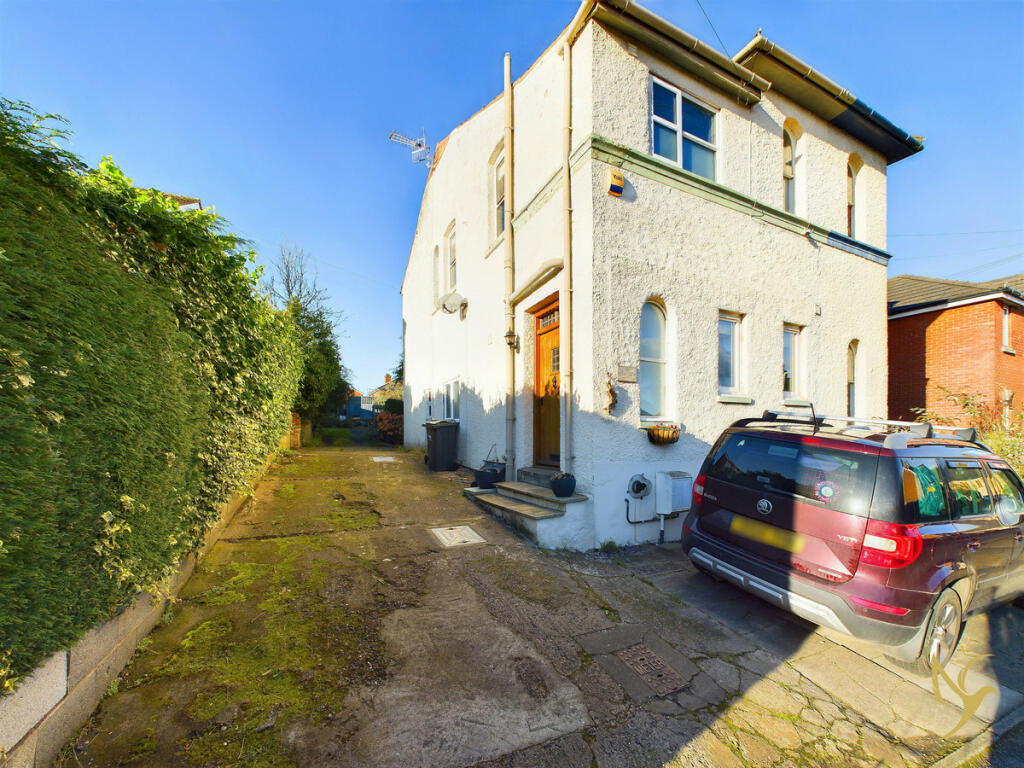 Main image of property: 189 Newtown Road, Malvern, Worcestershire, WR14 1PJ