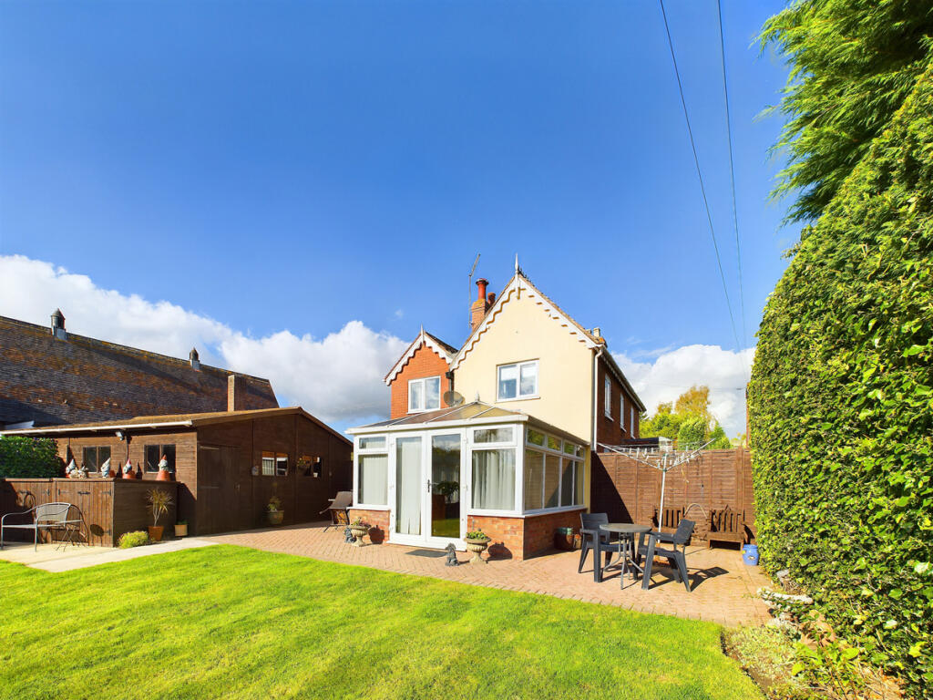 Main image of property: Princes Cottage, Main Road, Broadwas, Worcestershire, WR6 5NE