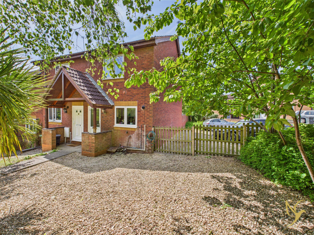 Main image of property: 4 Fiskin Lane, Warndon Villages, Worcester, WR4 0DF