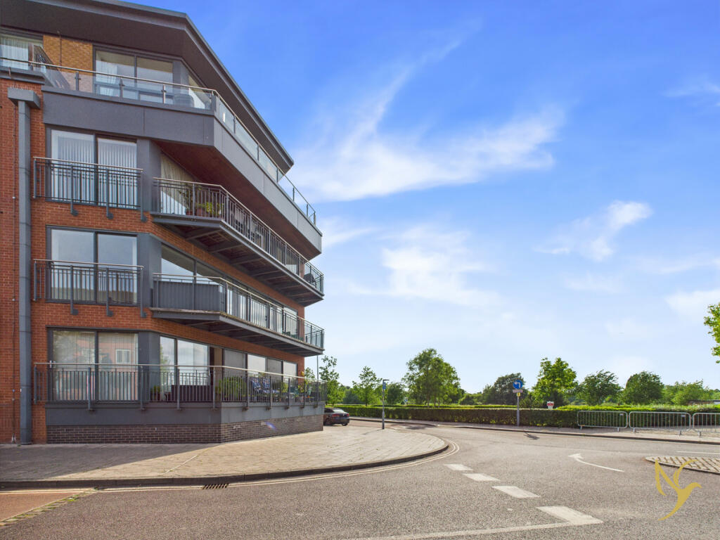 Main image of property: 35 Bradley Court, Diglis, Worcester, WR5 3GH