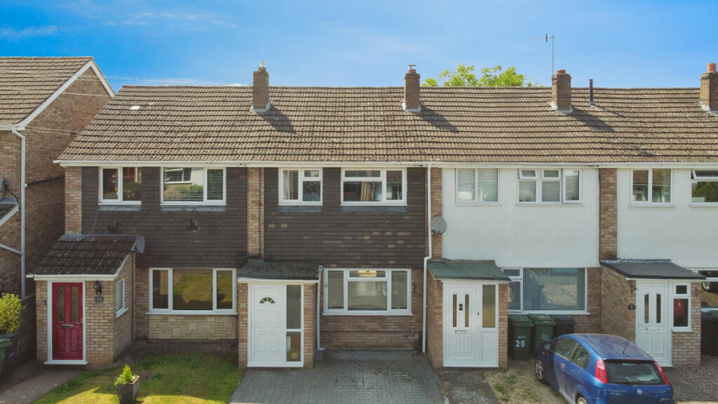 Main image of property: 22 Hawkwood Crescent, St Johns, Worcester, WR2 6BN