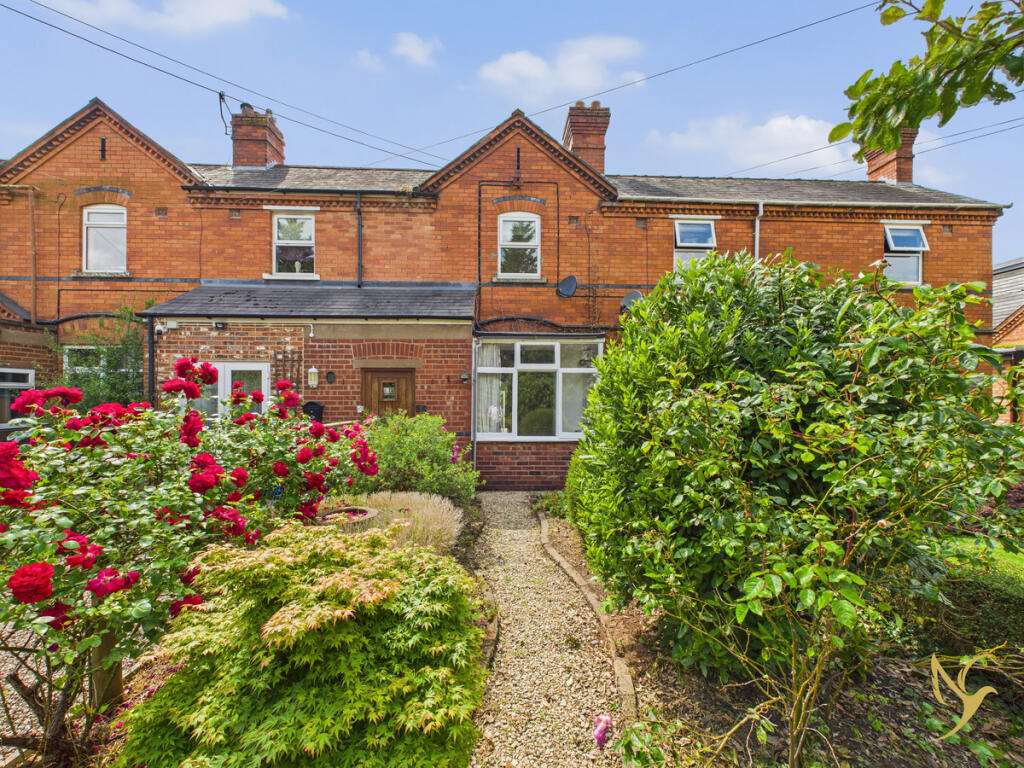 Main image of property: 15 Broomhall Cottages, Broomhall, Worcester, WR5 2NX