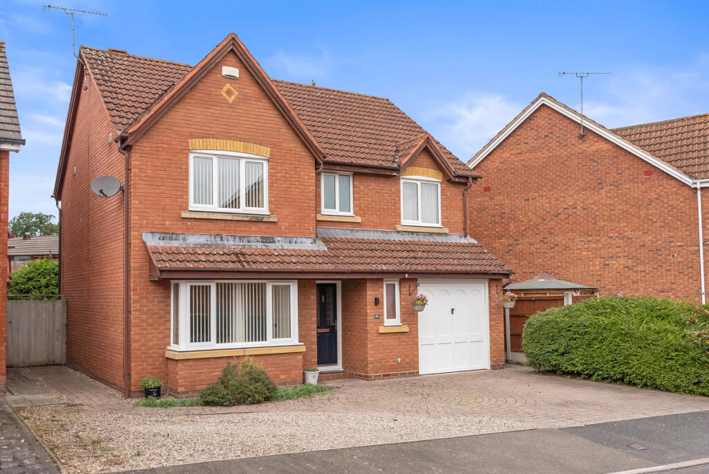 Main image of property: 26 Hever Avenue, Berkeley Hunderton, Warndon Village, Worcester, WR4 0DQ