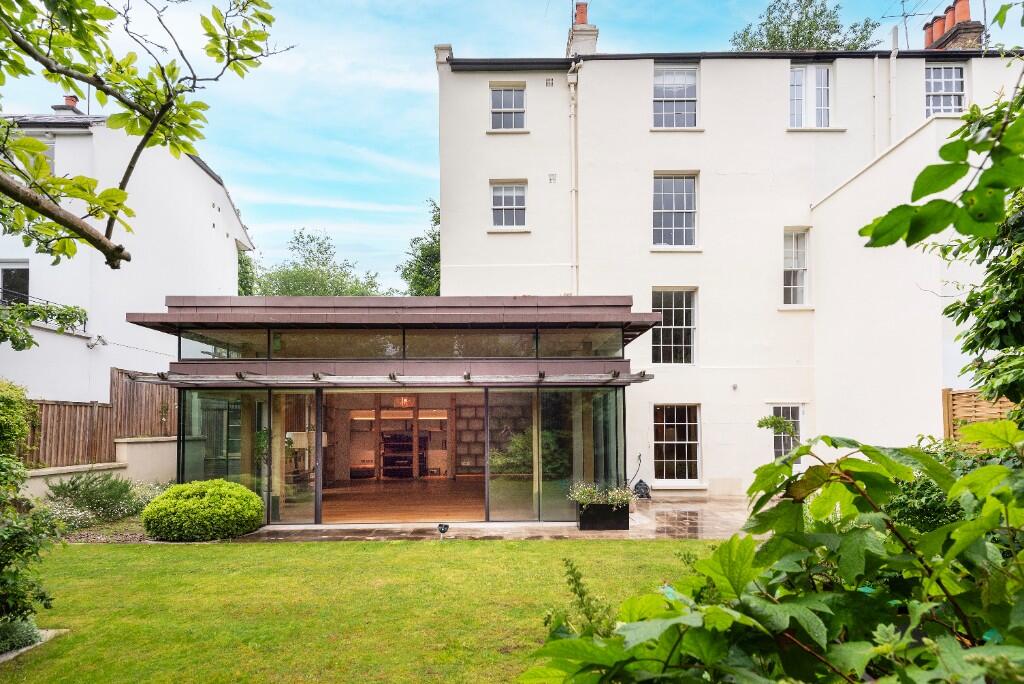 Main image of property: MONTROSE HOUSE, SOUTH END ROAD