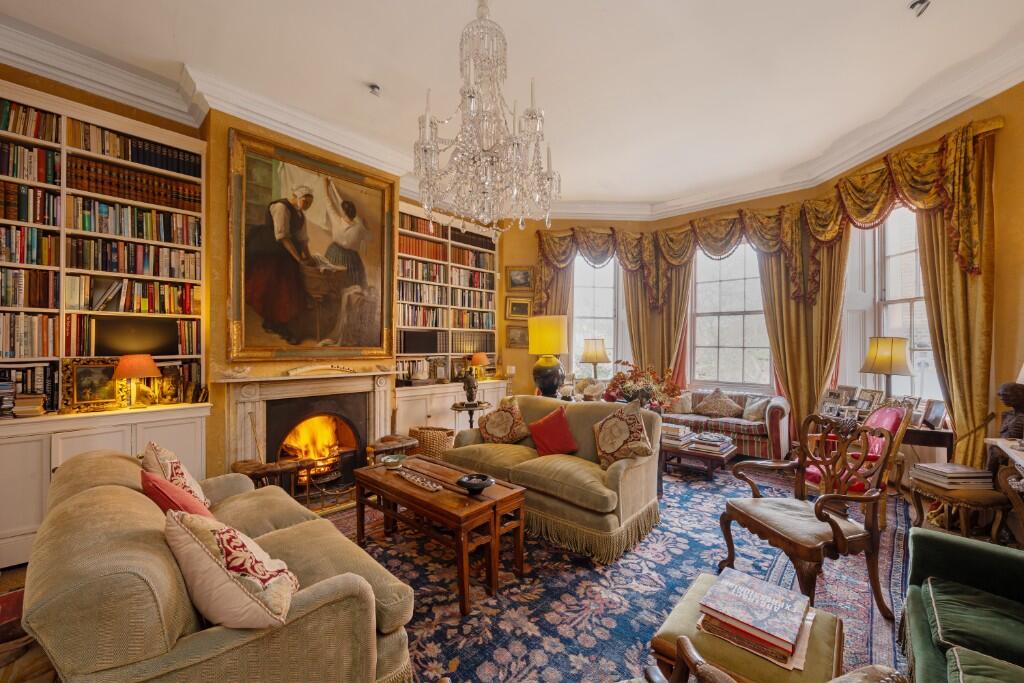 Main image of property: Rosslyn Hill, Hampstead Village, NW3