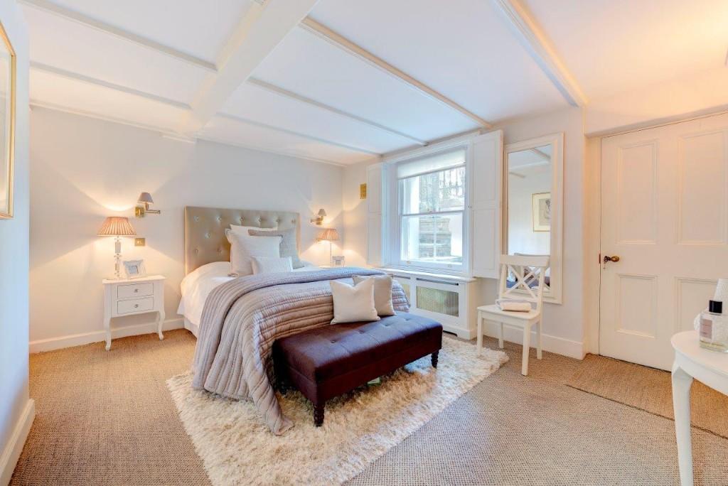 3 bedroom semidetached house for sale in The Mount, Hampstead Village, NW3