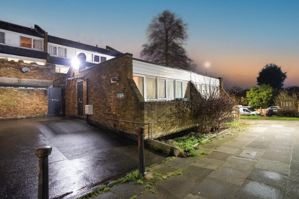 Main image of property: Woodvale Walk, London, SE27