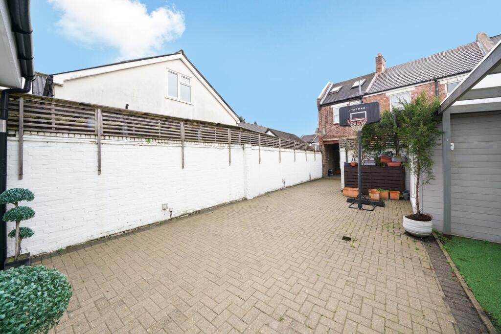 Additional property image - Wiltshire Road, Thornton Heath, CR7