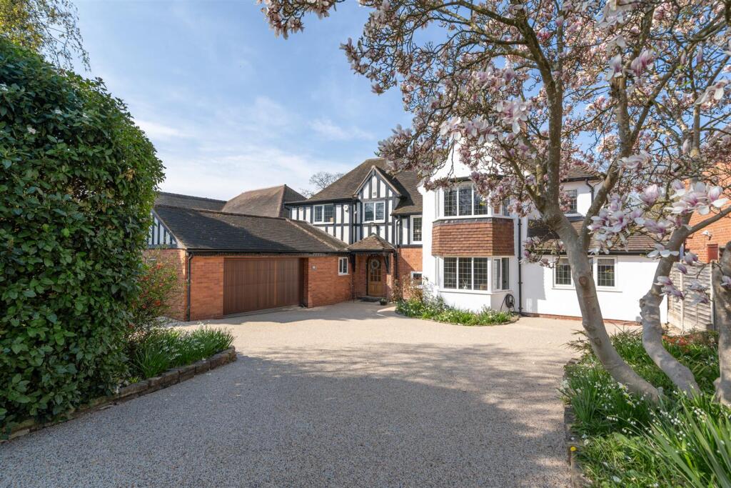 Main image of property: Park Avenue, Solihull