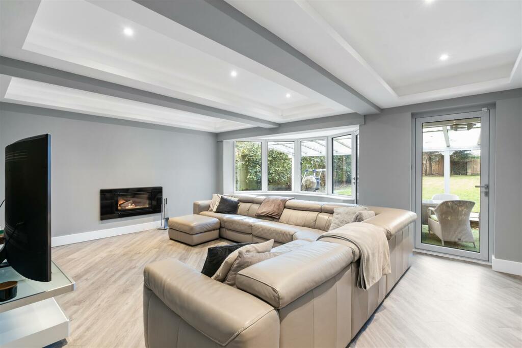 Additional property image - Dingle Lane, Solihull, B91
