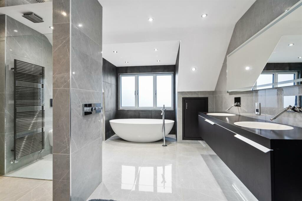 Additional property image - Dingle Lane, Solihull, B91
