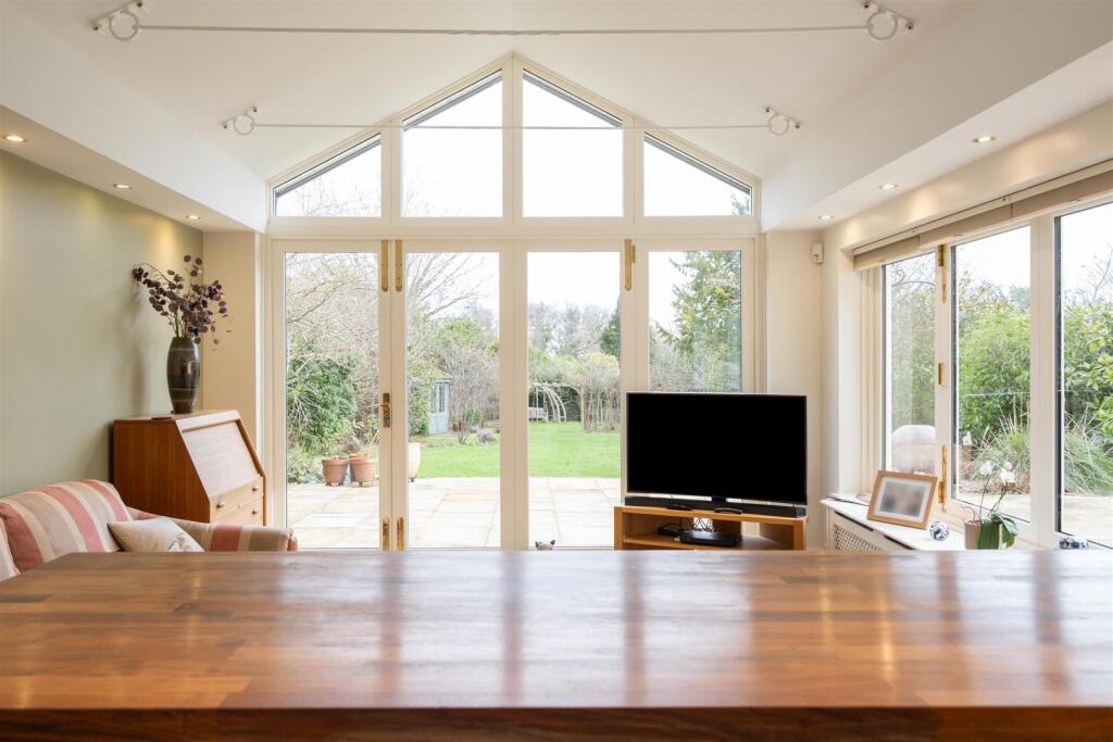 Additional property image - Brueton Avenue, Solihull, B91
